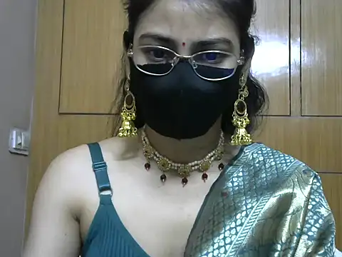 Fairy Pie online show from April 2026 07:31:01 PM