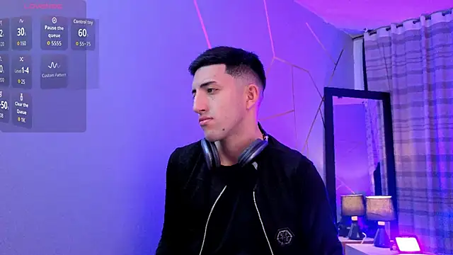 Un Sluttyy online show from December 2025 11:30:02 AM