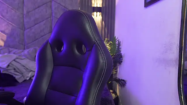 AuroraLanee  online show from February 2026 07:31:01 PM