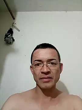 Snapshot of elzafiro37 chatting on November 2025 01:39:01 AM elzafiro37 online show from November 2025 01:39:01 AM