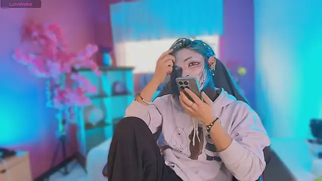 Snapshot of luxiel_ chatting on March 2026 09:36:02 PM luxiel online show from March 2026 09:36:02 PM