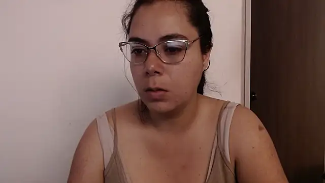 Snapshot of LorieFerrer chatting on March 2025 04:17:01 PM LorieFerrer online show from March 2025 04:17:01 PM