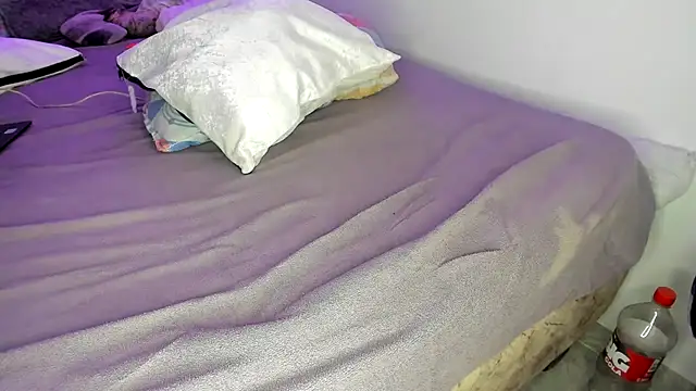 Camile Queen online show from November 2025 09:41:02 PM