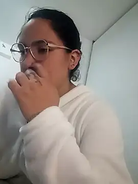 Snapshot of phoop_lilaa chatting on February 2026 03:44:02 AM phoop lilaa online show from February 2026 03:44:02 AM