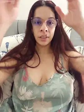 Cherry-Pame online show from December 2025 02:17:01 AM