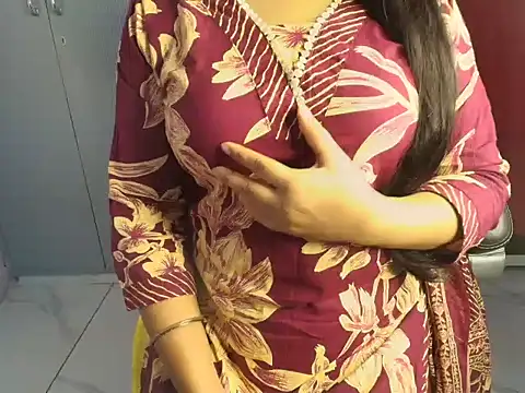 SIMRAN DHILON online show from November 2025 05:18:02 AM