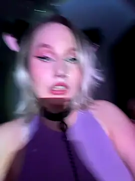 CrystaLuna69 online show from November 2025 01:31:01 AM