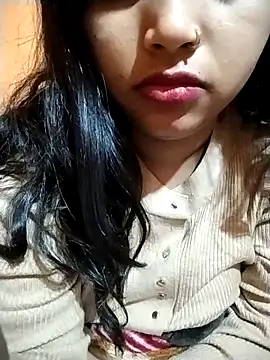 Sexy Divya   online show from February 2026 12:36:01 AM