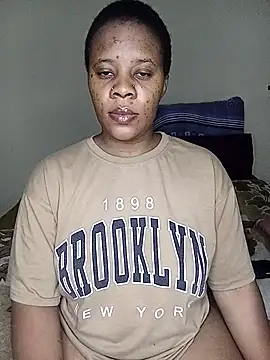 Emmylove-xr25 online show from March 2026 10:04:02 PM