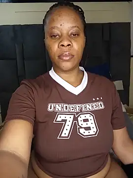 Snapshot of Emmylove-xr25 chatting on June 2026 02:24:02 AM Emmylove-xr25 online show from June 2026 02:24:02 AM