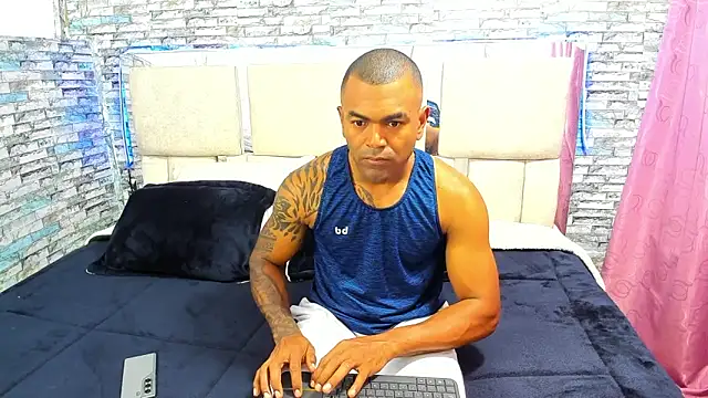 Nick wc online show from November 2025 09:35:01 PM