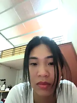 Lynly k2 online show from April 2026 12:09:02 PM