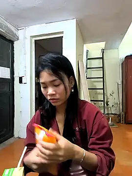 Lynly k2 online show from May 2026 12:54:01 PM