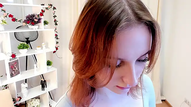 Snapshot of OpheliaSalotti chatting on November 2025 07:41:01 AM OpheliaSalotti online show from November 2025 07:41:01 AM