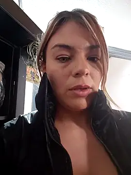 ingridtorres online show from November 2025 07:46:02 PM