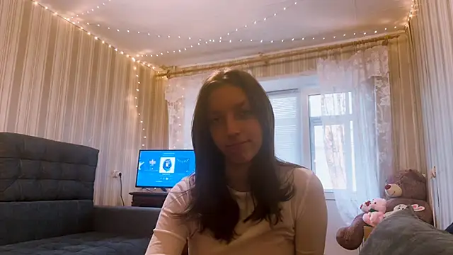 Snapshot of CarliBatas chatting on November 2025 12:36:02 PM CarliBatas online show from November 2025 12:36:02 PM