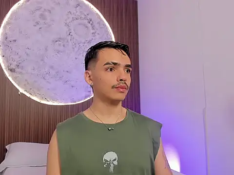 Snapshot of NicoKingg_ chatting on March 2026 12:40:01 PM NicoKingg online show from March 2026 12:40:01 PM