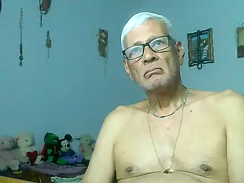 dirtysluttyfist online show from December 2025 02:30:01 AM