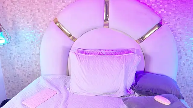 aria sm online show from December 2025 03:14:02 AM