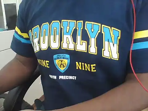 Snapshot of randomstar chatting on November 2025 10:15:02 AM randomstar online show from November 2025 10:15:02 AM