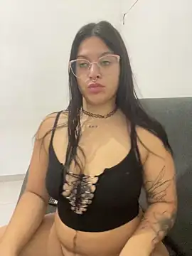 Snapshot of amazonaa9 chatting on April 2026 02:53:02 AM amazonaa9 online show from April 2026 02:53:02 AM