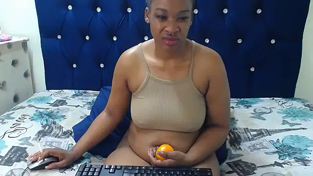 JuiceLips88 online show from June 2026 01:25:02 AM