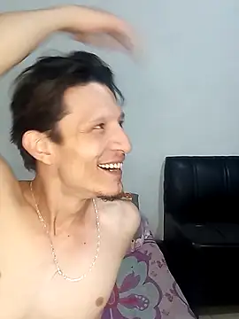 xXAndreyAndMariaXx online show from December 2025 03:29:01 PM