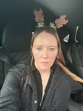 mshailey1 online show from December 2025 02:03:01 PM