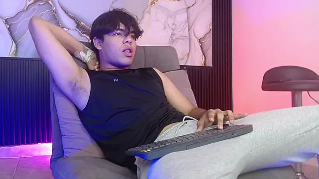 andreh hot online show from November 2025 06:28:02 PM