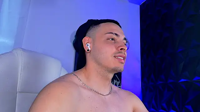 Maxwell Dupont online show from February 2026 11:10:01 PM