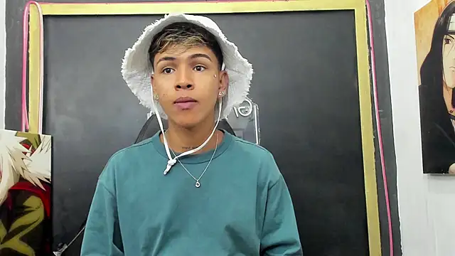 Snapshot of Timmy_Kiing_ chatting on December 2025 09:08:02 PM Timmy Kiing online show from December 2025 09:08:02 PM