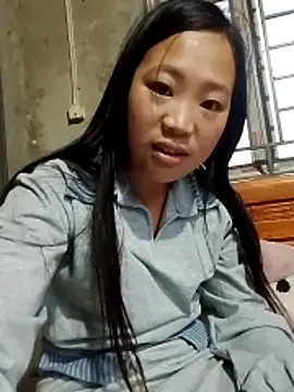 Yumiik2kk online show from December 2025 10:30:01 AM