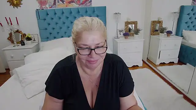 ByaStorm online show from September 2025 06:29:02 PM