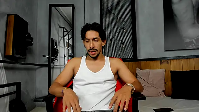 DylanRay 18 online show from November 2025 07:12:02 PM