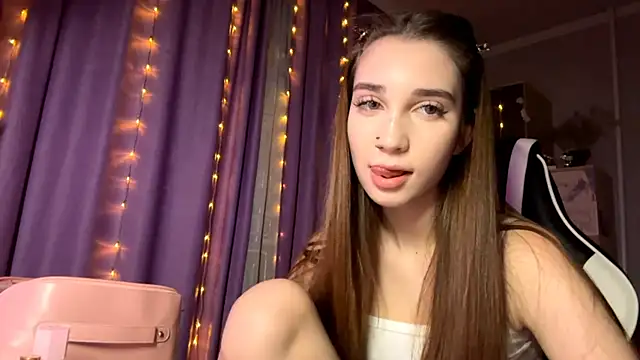 HollyPaw online show from February 2026 10:58:02 PM