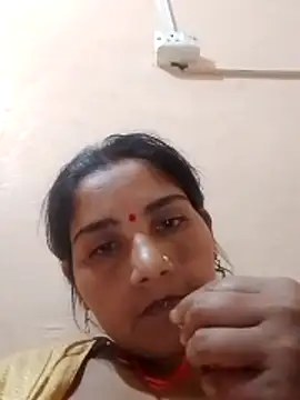 Snapshot of Seema_ji12 chatting on March 2026 05:44:01 AM Seema ji12 online show from March 2026 05:44:01 AM