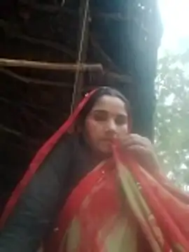Snapshot of Seema_ji12 chatting on April 2026 01:11:01 PM Seema ji12 online show from April 2026 01:11:01 PM