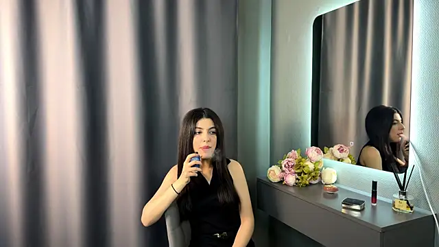 Snapshot of violettabernel chatting on November 2025 01:33:01 PM violettabernel online show from November 2025 01:33:01 PM