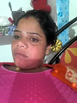 Hot suini online show from January 2026 06:02:02 PM