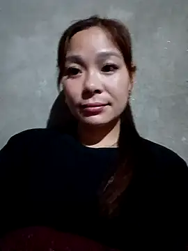 Lyla john online show from February 2026 02:45:02 AM