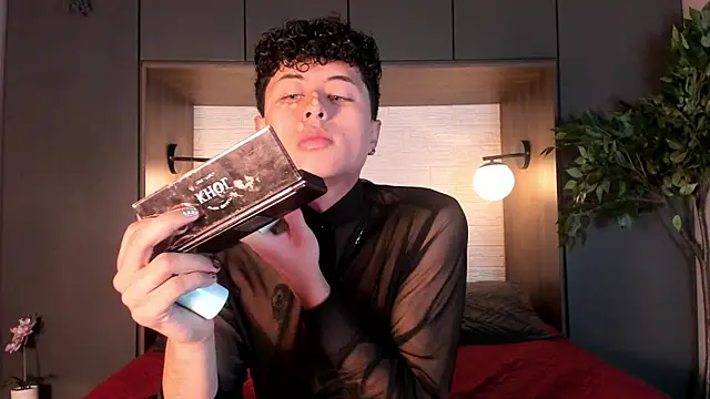 Noah dupont  online show from December 2025 11:58:02 AM