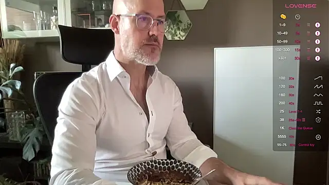 Snapshot of the_new_fit_rubinho chatting on March 2026 08:48:01 AM the new fit rubinho online show from March 2026 08:48:01 AM