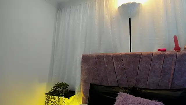 Victoriaa Anderson online show from March 2026 01:58:01 PM