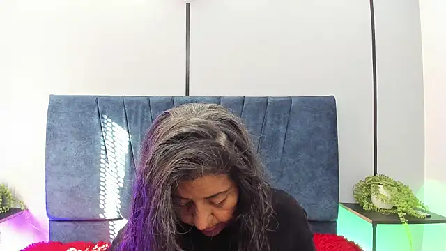 Victoriaa Anderson online show from July 2026 12:52:02 PM