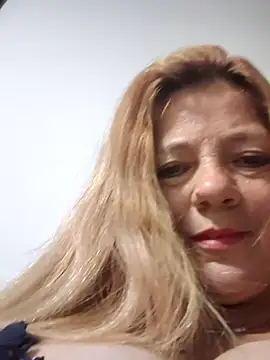 karlaanqui1 online show from April 2026 10:13:02 AM