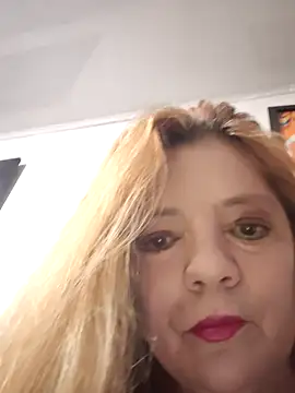 karlaanqui1 online show from May 2026 10:53:02 AM