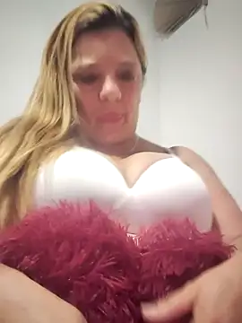 karlaanqui1 online show from June 2026 10:31:01 AM