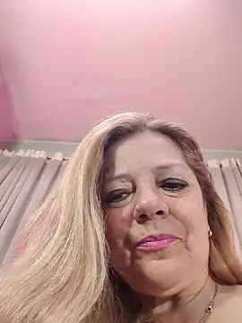 karlaanqui1 online show from June 2026 11:57:01 AM