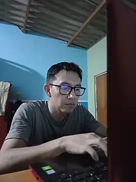 Maqui3 online show from February 2026 03:27:01 AM