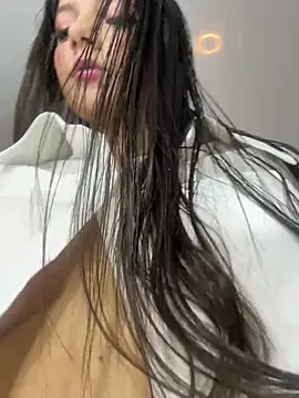 Snapshot of EmmiiGlow chatting on March 2026 10:47:02 PM EmmiiGlow online show from March 2026 10:47:02 PM